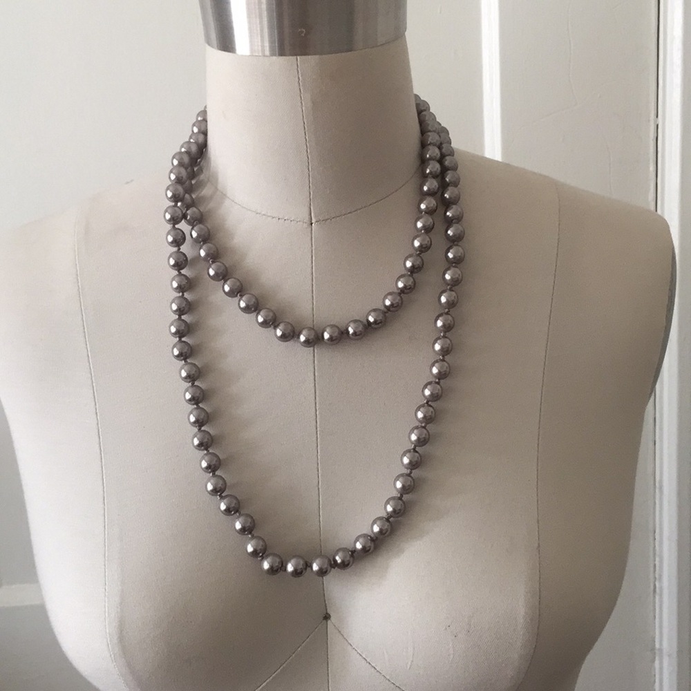 Long pearl chain